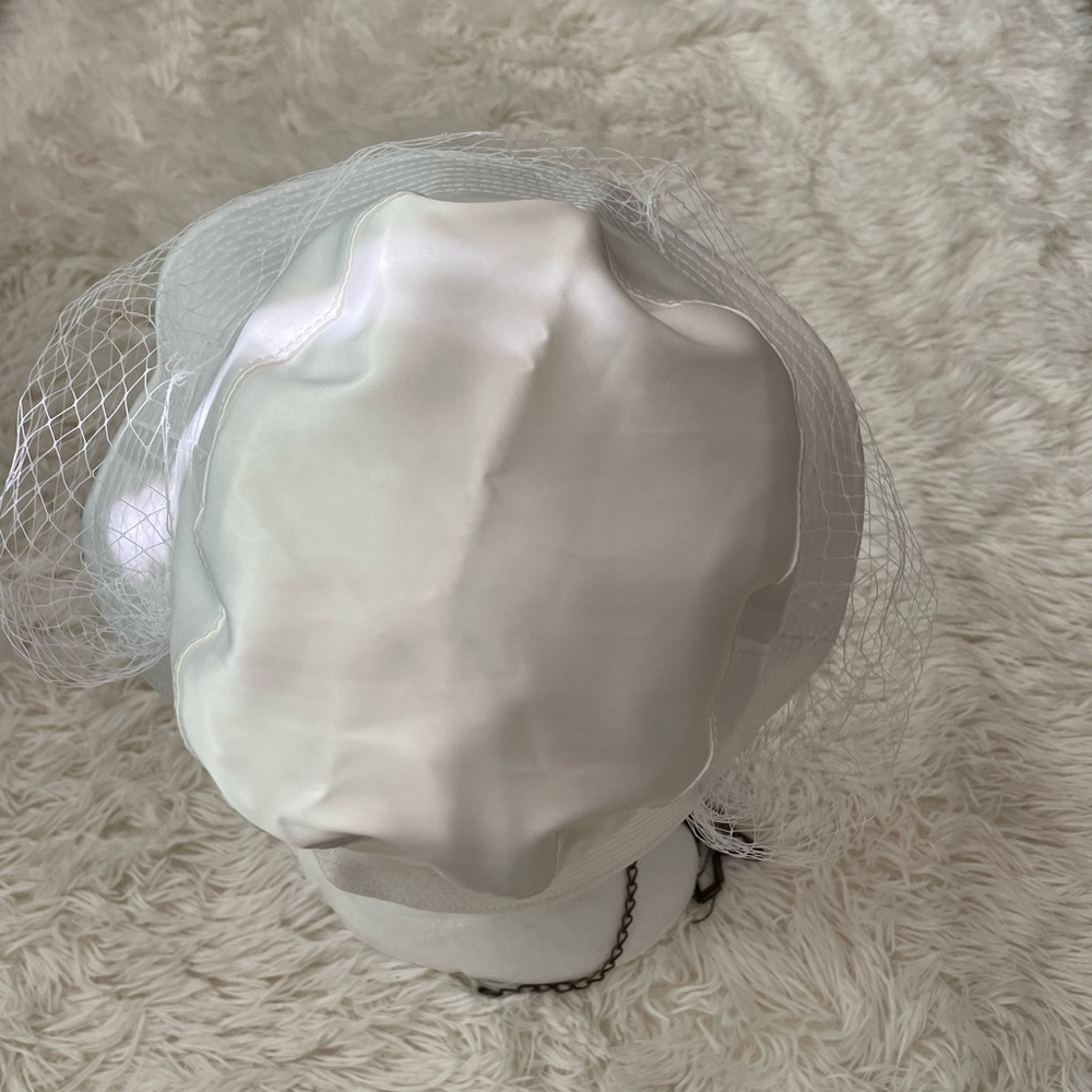 Very cute white hat - Picture 9 of 11